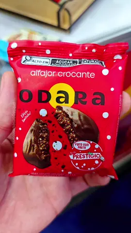 Novidades crocantes direto da ExpoApras! Alfajor Odara em edição limitada: • Prestígio, com recheio de coco e cobertura de chocolate • Galak com Negresco, com recheio de chocolate branco e toque crocante de biscoito! Qual desses você escolheria primeiro? #Odara #AlfajorCrocante #Prestígio #Galak #Negresco #ExpoApras2025 #AchadinhosDoces #NovidadeDoce #EdiçãoLimitada #FoodLovers #doces 