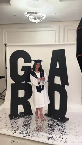 لنا صوره🎓📸🤍#تخرج #2025 #senior #kuwait #fyp #fyp #التخرج #الكويت #خريجات #pageforyou #explore #