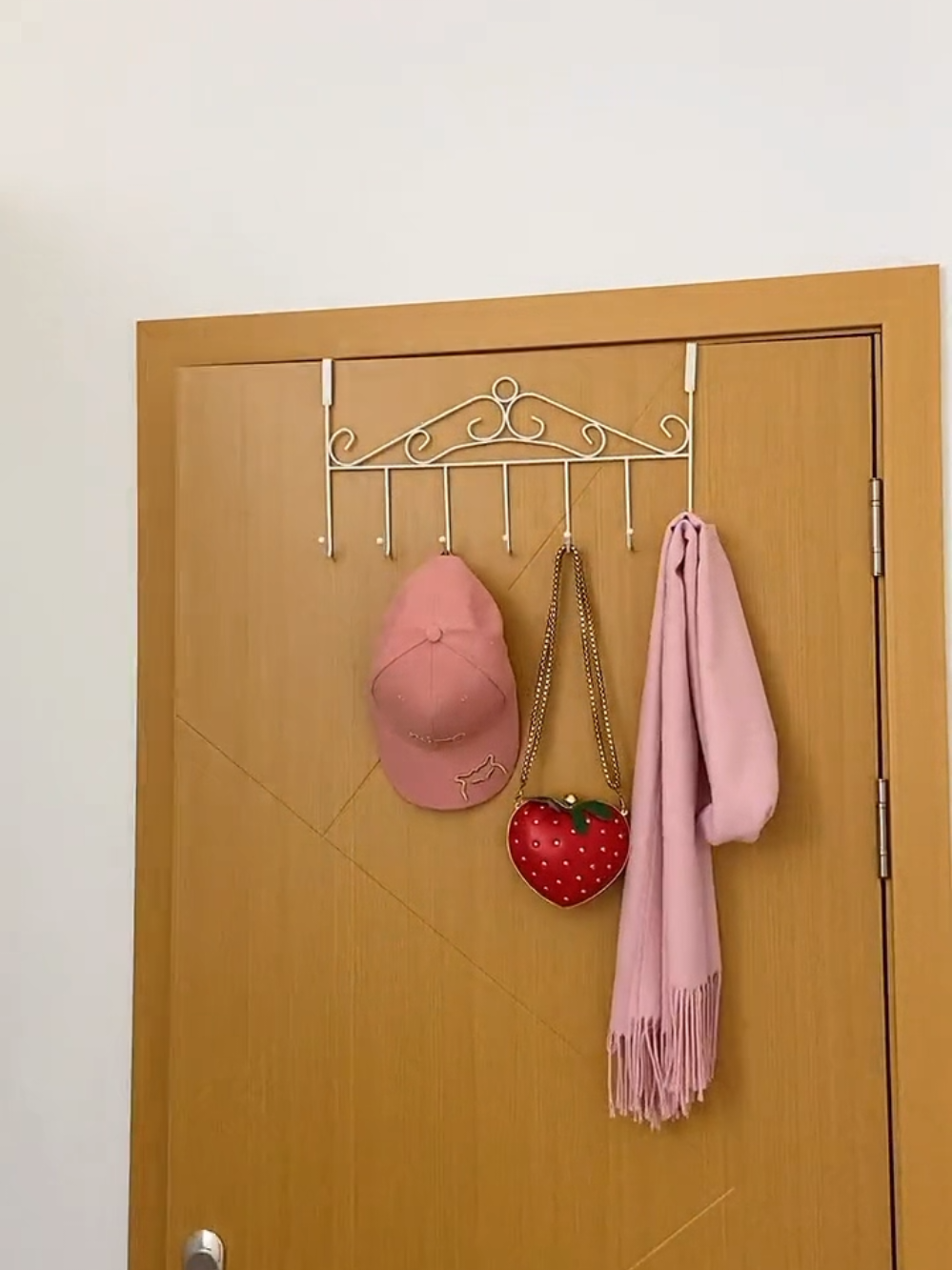 Gantungan Baju Belakang Pintu Tanpa Paku 7 Hook #fyp #hanger #hangerbaju #gantunganbaju #gantunganbajubesi #gantunganbelakangpintu #tiktokshop 