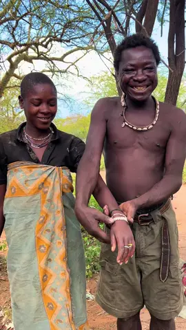 wild romance in the wild?! dudukwe of the hadzabe tribe just found a girlfriend in the forest and we’re here for it!❤️🔥 #dudukwevibes #hadzabe #wildromance #forestlove #cutecouple #trendingnow #viralvideo #africanculture #feelgoodvibes #unexpectedlove #tiktoklove #yougottaseethis #loveintheforest #naturevibes