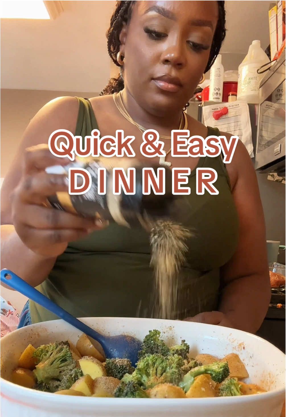 I needed something super quick for dinner last night so I made a preseasoned pork tenderloin with some broccoli and baby yellow potatoes. It was super yummy & simple to make! #quickdinnerrecipes #quickdinner #easymeals #easydinnerideas #easydinnerrecipe #fyp #explorepage 