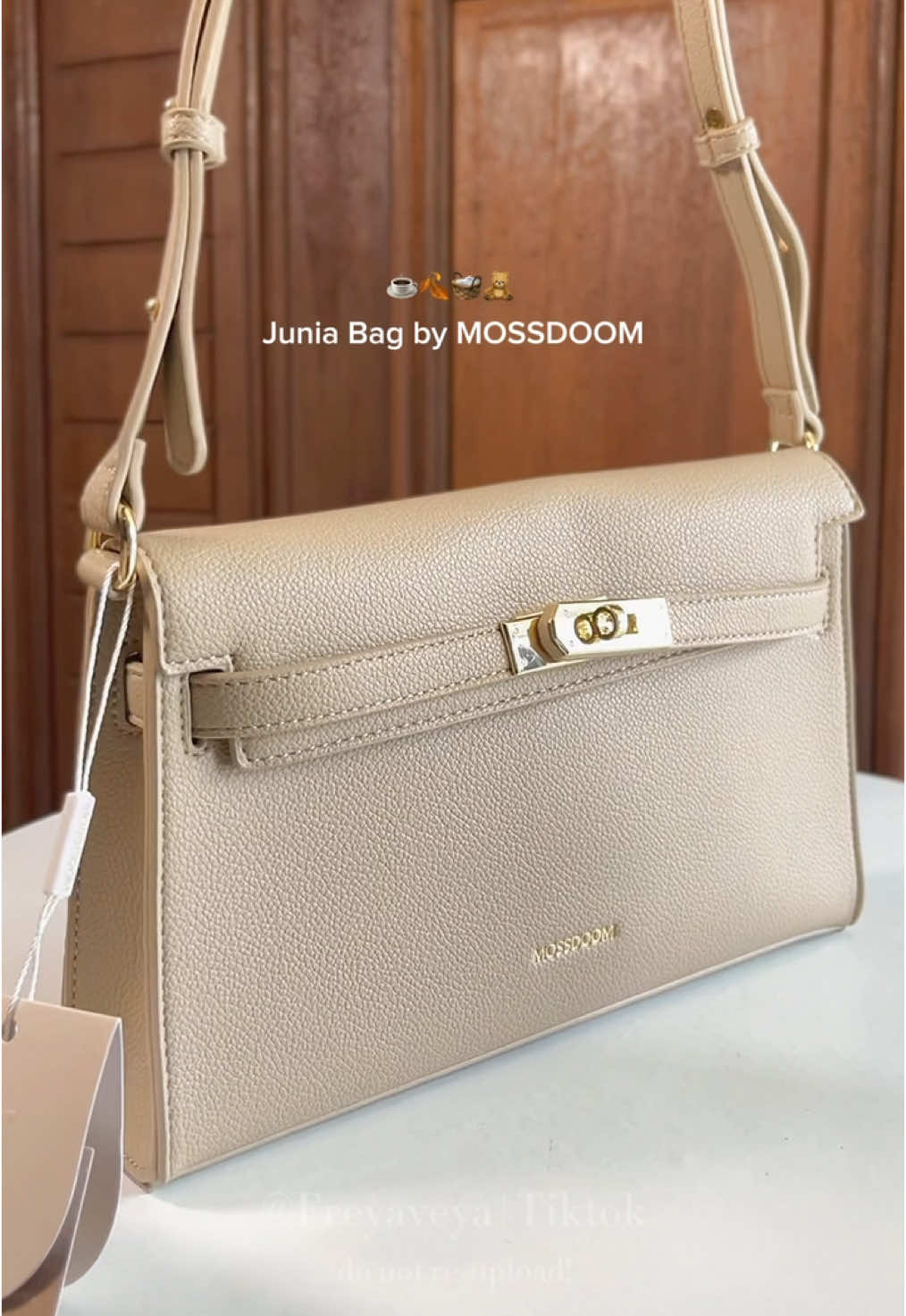 Elegan classy warna apricot cocok ke segala outfit 🍸 #mossdoom #shoulderbag #juniabagapricot #