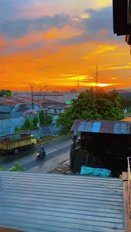 🌆genggam sa pu tangan#fypviralシ #lewatberanda #lagutimur #xyzbcafypシ 