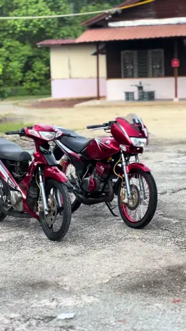 Rxz+125+ella🥰😘🔥🤟 #fypシ゚ #fyp #fypシ゚viral #rxz_members_official #rxzstilltheboss #rempit #rxzmember #pipeon✊💨 #nopaipnoparty🏁 #trendingvideo #jbstyle #rxzfighter #125zr #125zr_loverz #125zrmalaysia #fyppppppppppppppppppppppp 