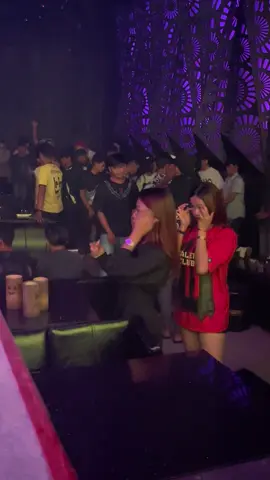 ស្អាតហើយរាំឡូយទៀត😂 Temple Club KP 🥂