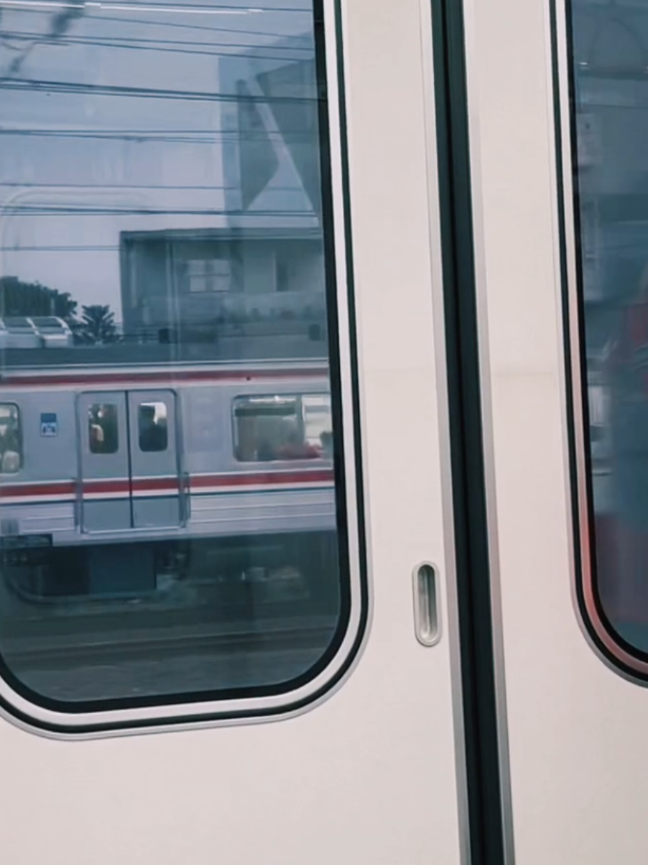 :)  #KAI #krl #commuterline #keretaapiindonesia 