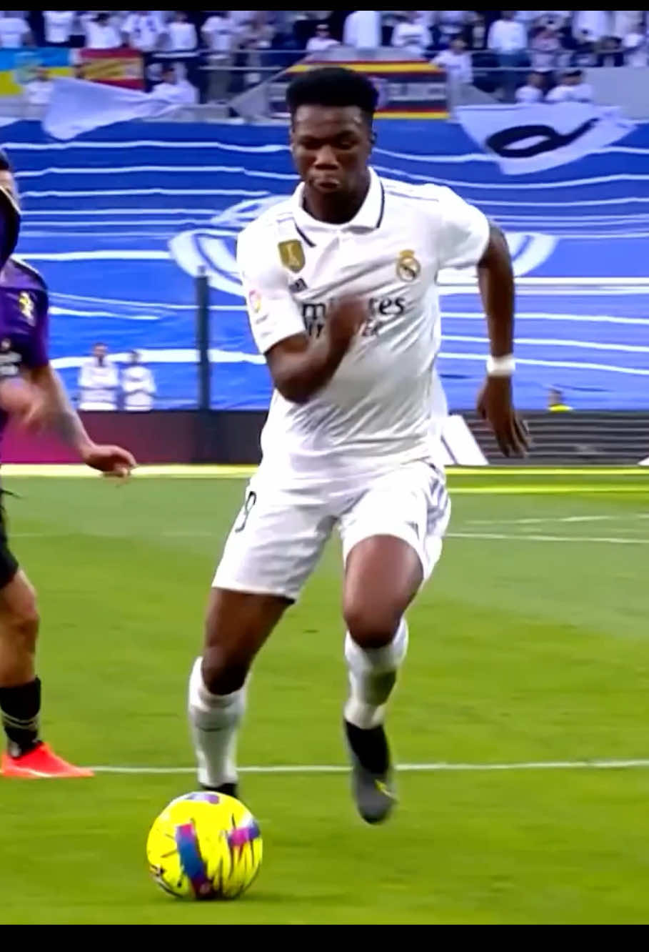Tchouameni skills🔥⚽️|| #tchouameni #aurelientchouameni #realmadrid #footballedit #footballtiktok #galsen_tiktok #senegalaise_tik_tok #fyp #vues #soccertiktok #milieuterrain 