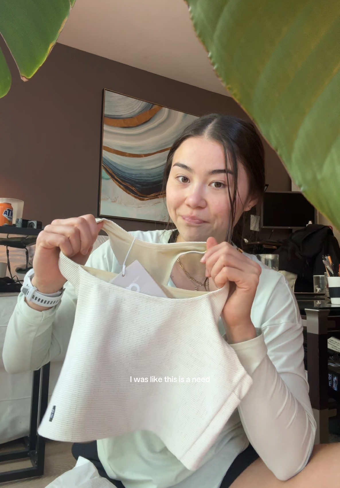 thank you @Phily Bowden for influencing me to get this @On bra 😮‍💨 #resiliencyinrunning #runtok #unbox #unboxing #pocketbra 