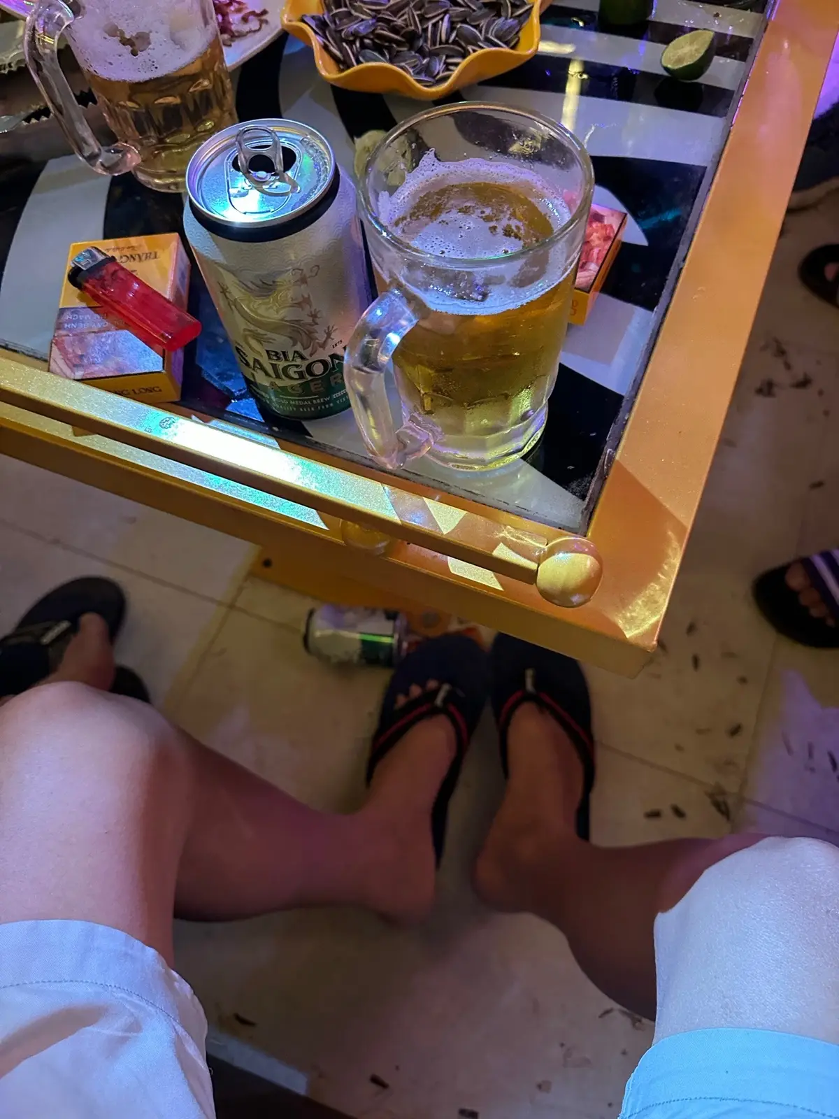 Bia 20k vẫn cứ là ngon 😋 