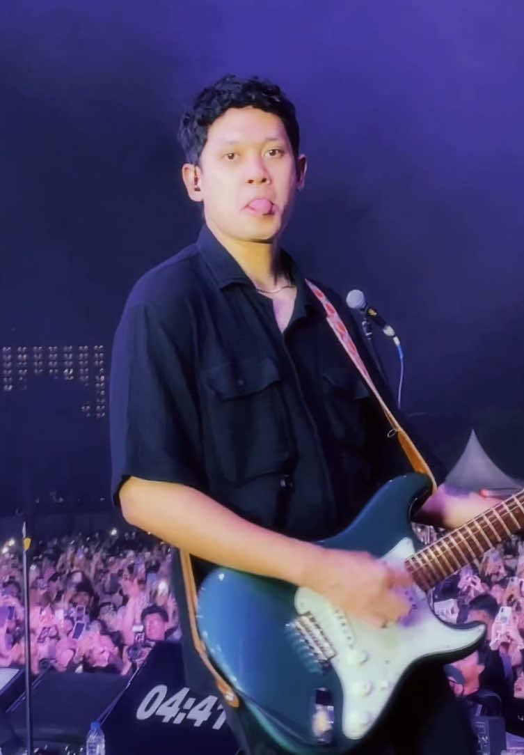 Makassar kenceng banget woyyy!!!!!! #Feast #MembangundanMenghancurkan 