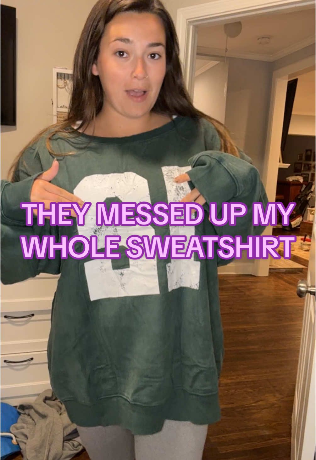 the vintage vibes are SO CUTE tho #oversizedhoodie #oversizedshirt #oversizedcrewnecks #crewnecks #numbersweatshirt #footballnumbers #oversizedsweatshirtoutfit #outfitinspo 