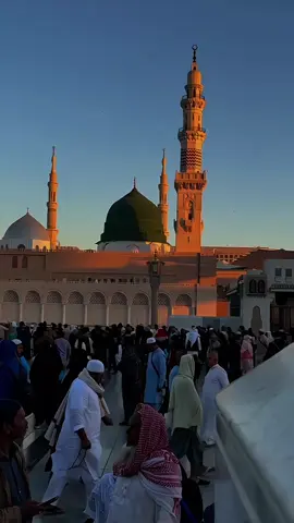 #fyp #makkah #allah #friday #nasheed #aesthetic #naat #foryou #worldwide231 #azan #viraltiktok #muhammadpbuh #trending #madina #viral 