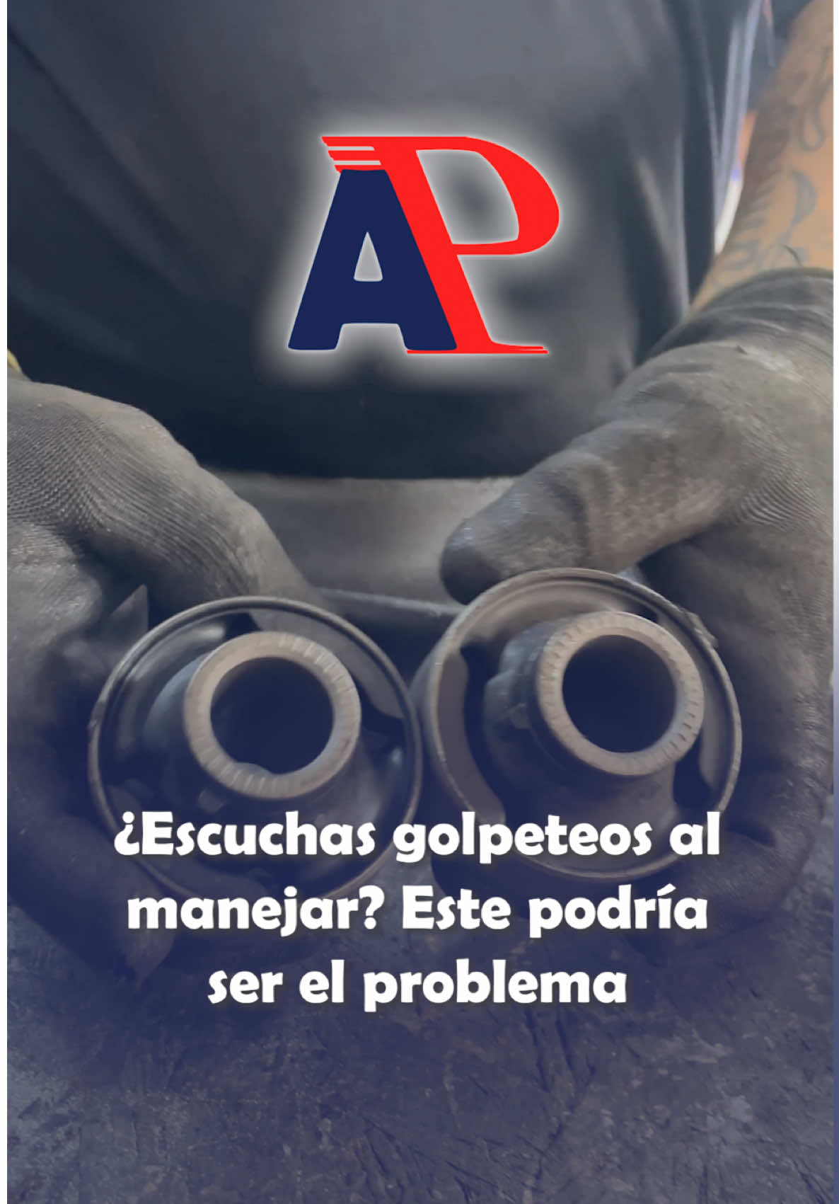 Ese golpeteo oculto tenía nombre: bocina de trapecio gastada.👨‍🔧🚘 Te enseño cómo la reemplazamos y la diferencia entre el repuesto viejo y el nuevo.🅰️🅿️ ¡Silencio y control al volante! #alineamientopisfil #suspension #direccion #frenos #chiclayoperu🇵🇪❤ #mecanicaautomotriz 