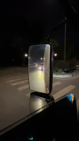 Vô tình gặp ido nào đây vừa yêu nước vừa yêu xe.🚚🚚🚚#xethubao #29k #dammexetai #spx 