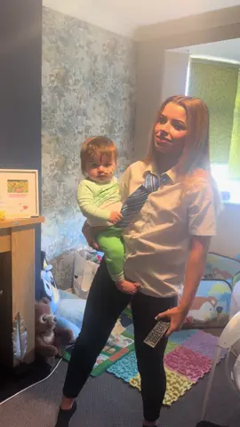 Proud mum moment, only 14 🩷🥹 #ordinary #alexwarren #viral #viralvideo #fyp #babylove #brothersisterlove #star #singing #singer #singersoftiktok 