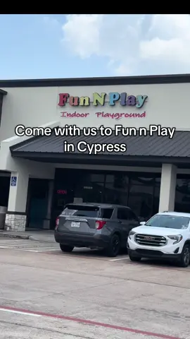 Cool lil indoor play area for the baby. For the most part the other patents watch their kids too #fyp 