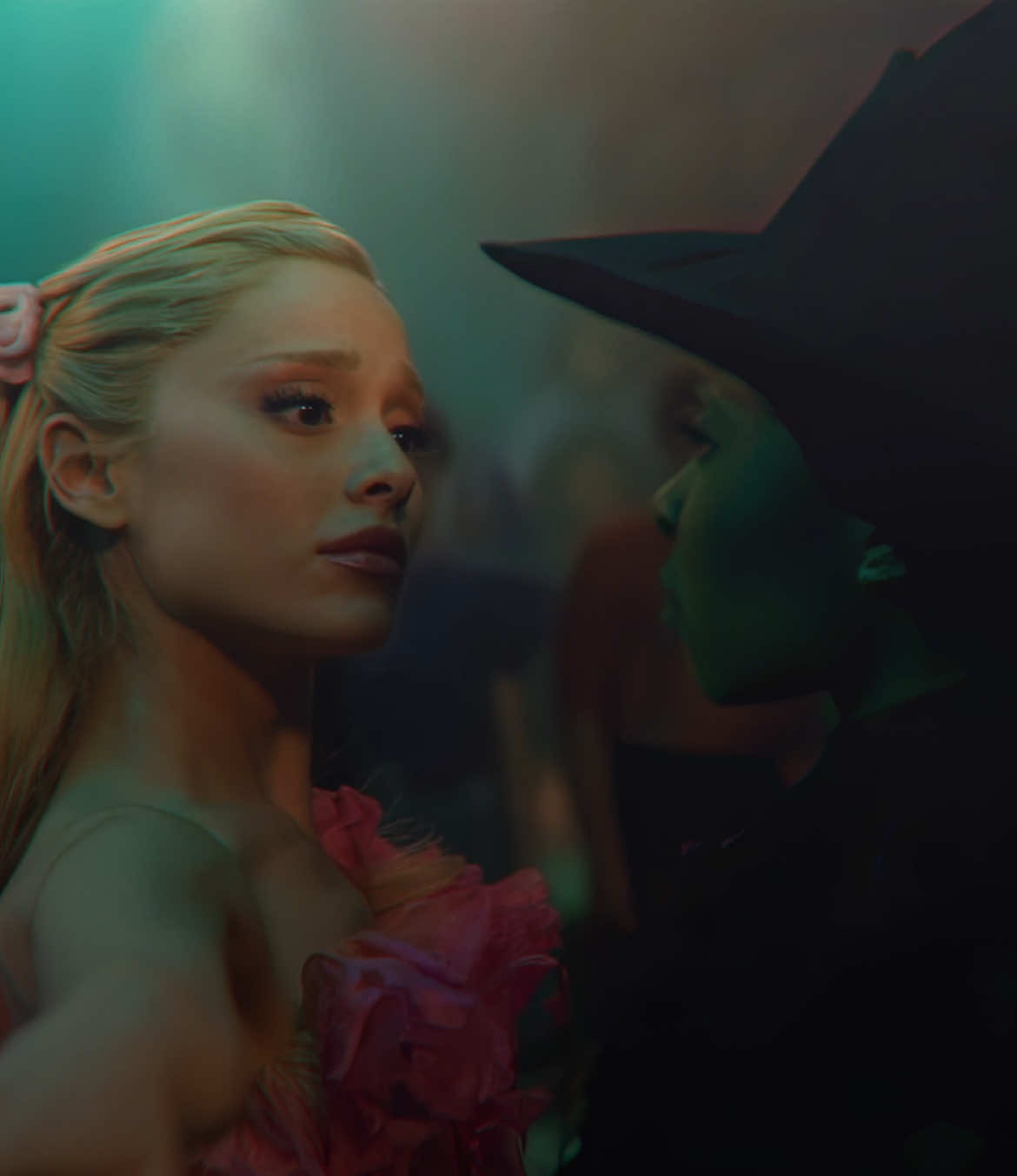 Essa cena foi tão linda 💞 #wicked #glinda #elphaba #magicodeoz #wickedmovie #fyp #foryoupage #movie #arianagrande 