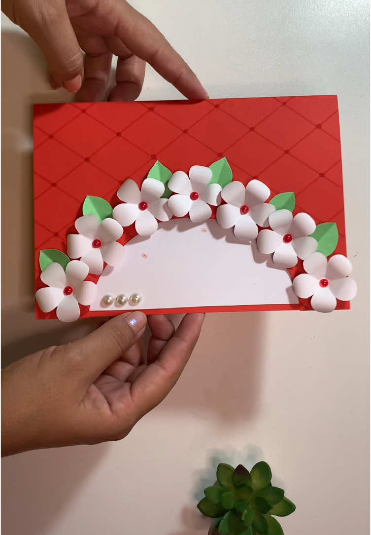 El regalo más tierno para mamá hecho con tus manos #RegaloParaMama #DiaDeLaMadre #HechoAMano #RegaloConAmor #ManualidadesFaciles #DIYParaMama #RegaloEspecial #IdeasCreativas #RegaloHechoAMano #amordemadre 