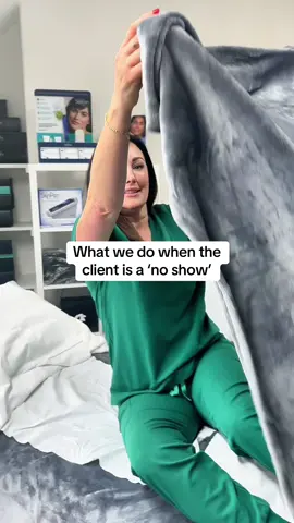What we do when our client doesn’t turn up for their appointment 👀 #clientnoshows #aestheticsclinic #aestheticsdoctor #laserhairremoval 