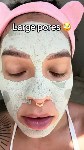 One of my new favorite clay masks 🤩  #largepores #oilyskin #blackheads #cloggedpores #tiktokshoprestock #tiktokshopcreatorpicks #CHANDOHimalaya#originalbeauty#skincare#HimalayanGreenTea#ClayMask#HimalayanGreenClay#PurifyingMask #tiktokshopmothersday 