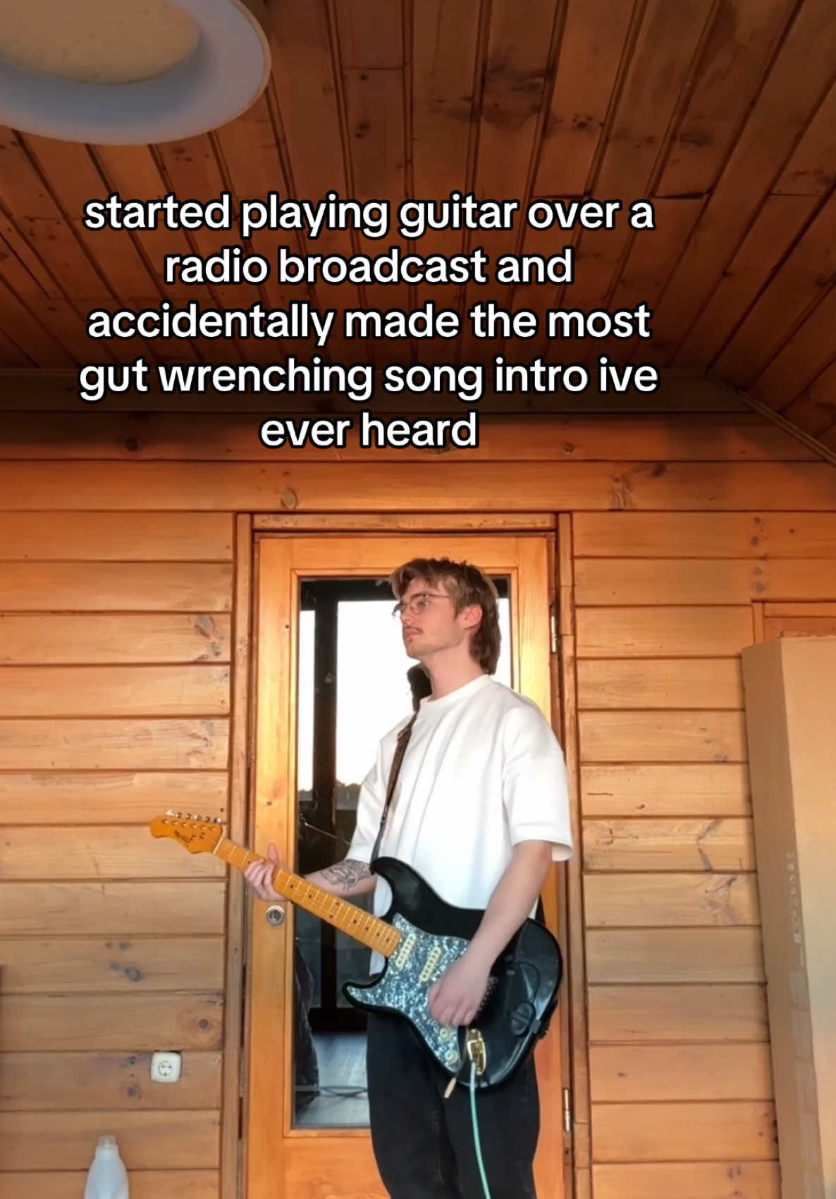 feels like a fleeting moment #shoegaze #deftones #radiohead #ethelcain #guitar #titlefight #midwestemo 