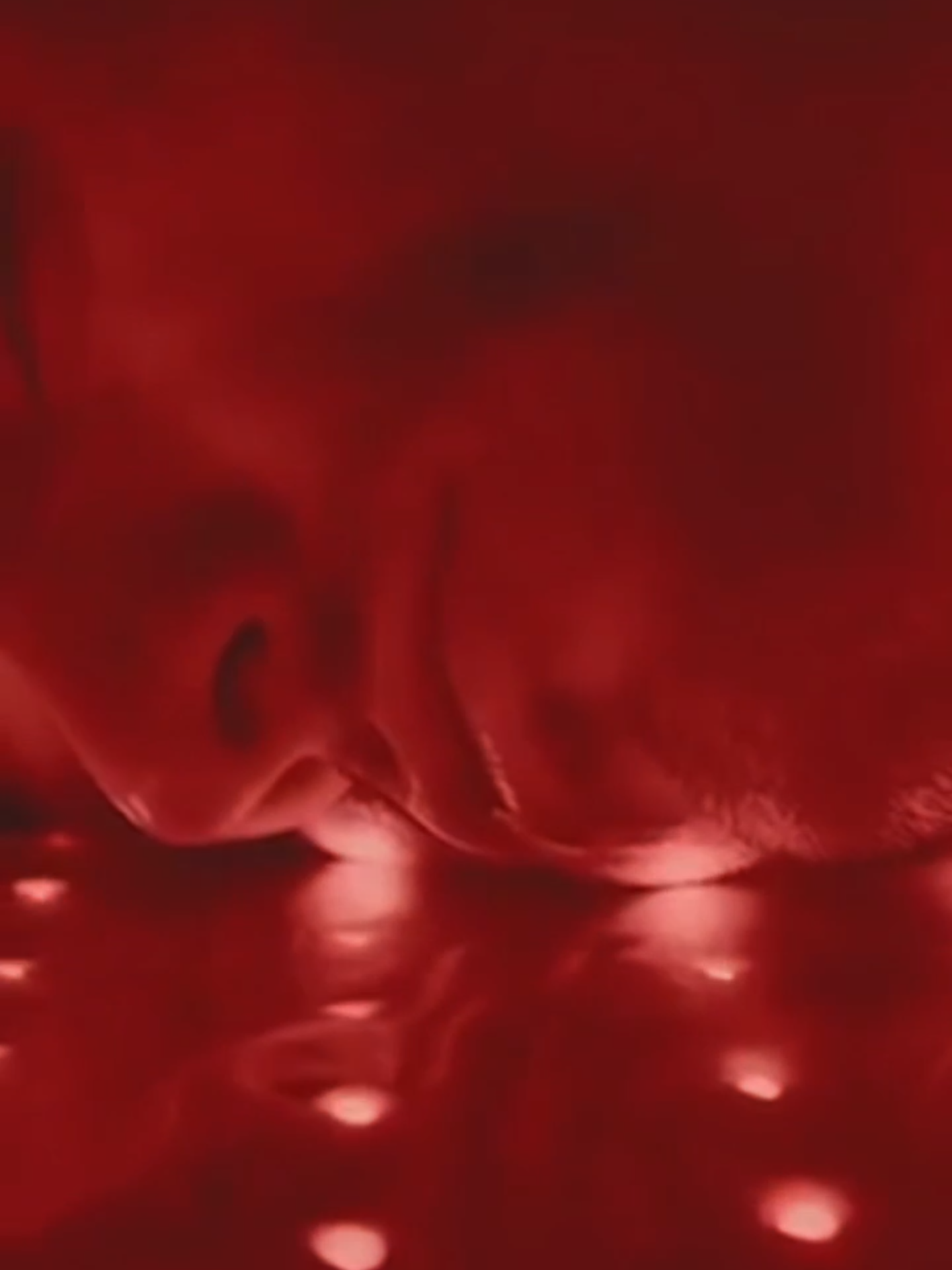 Com a cinta NuShape, até o treino ganha superpoderes. 🔥💪  Luz infravermelha, performance elevada. Bora ativar o modo gigante?