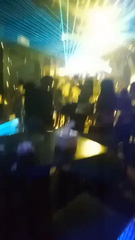 #dontgobabybabydontgo #yb #rezaarap #breakbeat #wahahaentertaincirebon #wahahaentertainmentnew #cirebonmalam #dugemcirebon #tembaklangit 