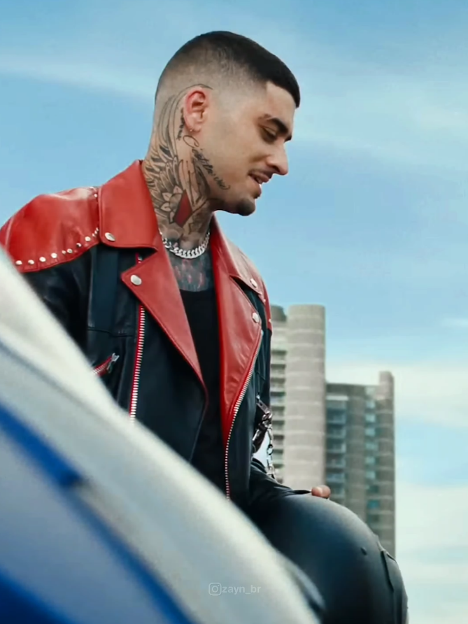 VEIO AÍ! 100k de seguidores aqui no tiktok 🥳💗 #zaynmalik #zayn #foryou