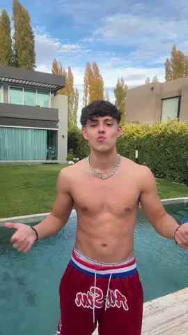 JAJAJAJ RE FAKE perdón no sé actuar 😔