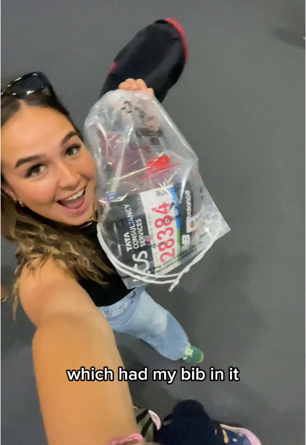 London Marathon running show trip! Maybe the nerves are turning into excitement now…    🏃‍♀️🇬🇧🤍   #londonmarathon #marathon #marathonrunner #london 