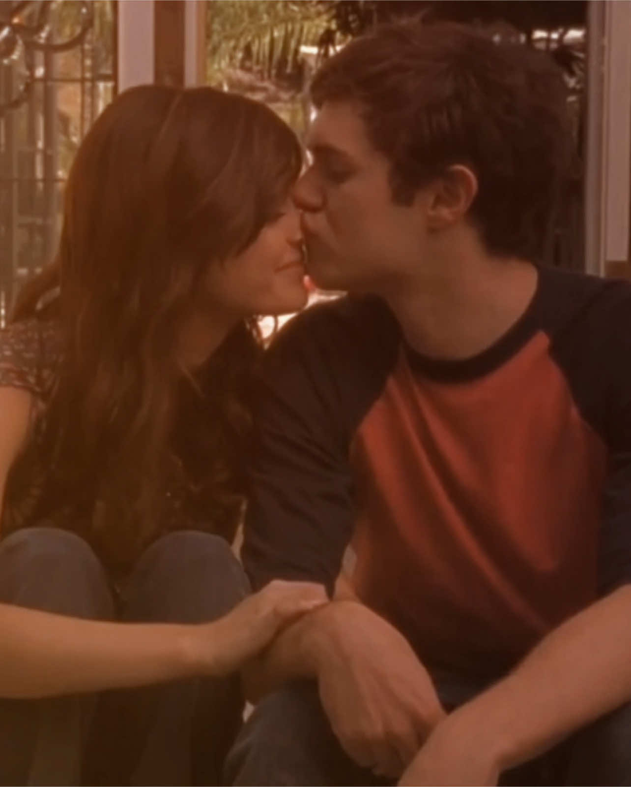 my actual mom and dad                                                                   #theoc #theocedit #sethcohen #sethcohenedit #summerroberts #summerrobertsedit #sethandsummer #sethandsummeredit #sethmer #sethmeredit #loveedits #cuteedit #coupleedits #edit #fyp #foryoupage 