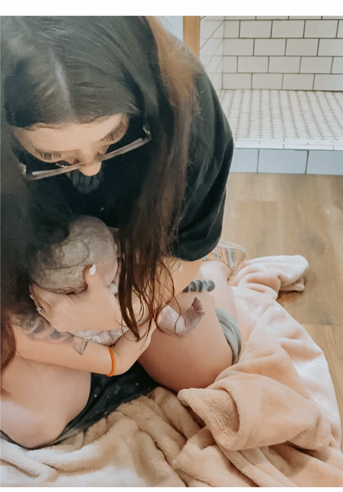 Having your dream home birth after 5 miscarriages in a year definitely felt like a Hozier’s yell moment 😭 Edited to add a few things: 1) I tried keeping up with the comments but it’s a struggle. Thank you SO much for the sweet words. A lot of them made me emotional. Iykyk but nothing beats meeting your baby for the first time. 2) My hair was down and my outfit was half on because I had a precipitous birth. From my first contraction to this video was under 30 minutes. I never even noticed my shoes or shorts being on until after I had her and saw this video. We still get a laugh out of that. Many of you asked for a birth story and I actually have one on here with the same thumbnail picture. It’s just a good scroll back. I had her in February of 2022 and she’s a thriving 3 year old now. 3) I have given birth 7 times (not including any of my miscarriages) and I had no clue an umbilical cord could be such a hot topic lol. Mine was hyper coiled which was never diagnosed or discussed in all of my prenatal care. It was a healthy low risk pregnancy once we got past the early miscarriage risk zone. Yes, I had routine dual care with an Ob and a midwife. She was born unassisted due to a short labor. We received medical care shortly after she arrived. The cord was wrapped around my side because my mom delibered her from behind me and passed her around to me 🥹 #birth #homebirth #hozieryell #rainbowbaby #miscarriage #motherhood #fyp #foryoupage #fypシ 
