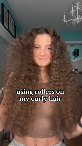 my facial expressions show I STRUGGLED #julesdell #curlyhair #heatlesshair @Hairitage by Mindy @Tangle Teezer US 