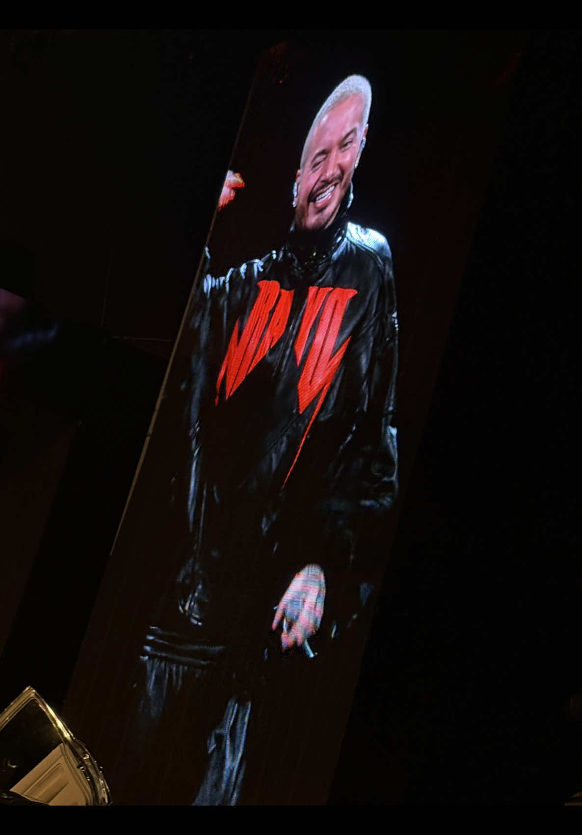 Dallas was a whole vibe 🥵 @J Balvin #rayotour #jbalvin 