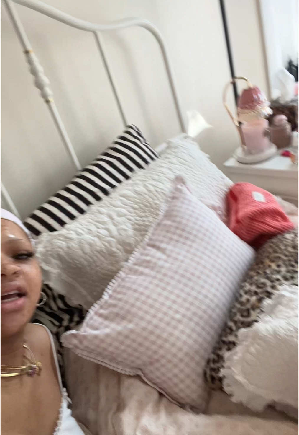 GET ME OUTTTT OF HERE 