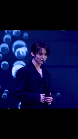 Lee know clips#leeknow #straykids #clips #edits #twixtor #clipsforedits #foryoupage #fyp #viral 