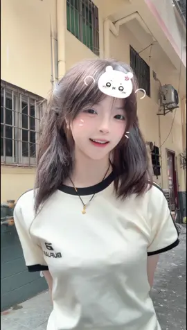 #gaixinh #douyin #viral #beautiful #xuhuong #thoitrang #fashiontiktok #quanjeannam #quanjean #LearnOnTikTok #fyp #trending #vitamingirl #beauty #changgiadung #nuochoa #khautrang