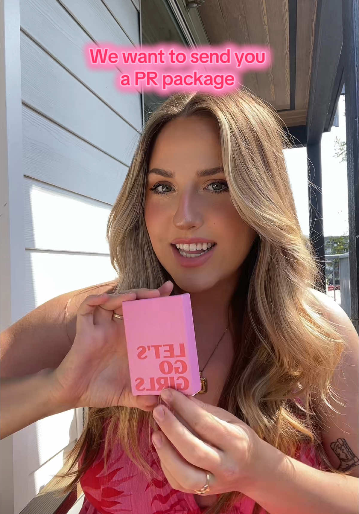 let’s go girls 🤠💖 #microinfluencers #prpackage #drinkinggame #canadianinfluencer 