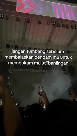 🔥#supermanisdead #comrades #punkrock #poppunk #familypunkomahan #beranda 