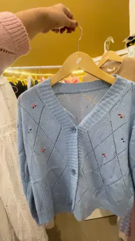Cardi simple lucu🥰✅🛍 #cardiganpremium #sorotan #jangkauanluas #fypシ゚ #rajut #rajutpremium #cardigan #cardiganlucu #atasan 