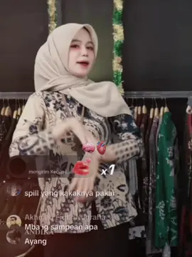 lanang beraksi wkwk #viraltiktok #xyzbca #mlebuberandamupora? #fypシ゚ #sunsek #alahalah @alisa_batik_solo 
