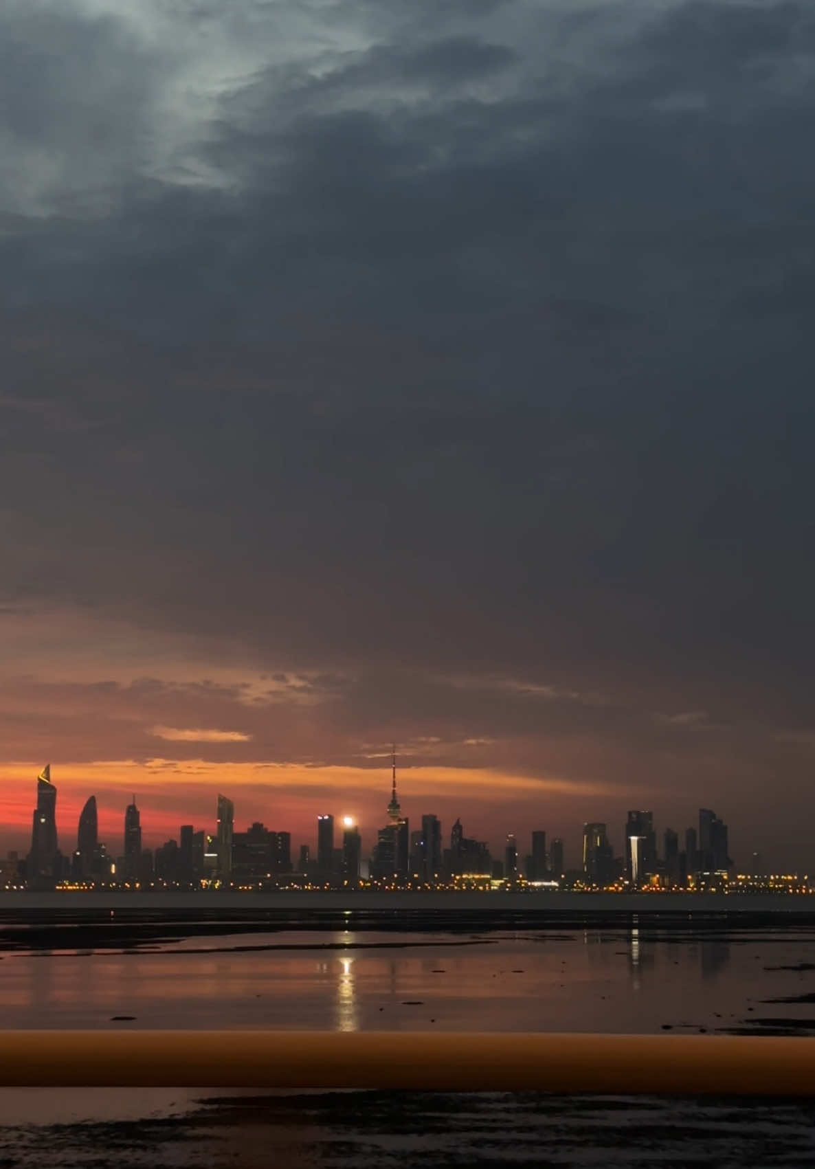 Sunshine 🌤️  #fyp #الكويت #kuwait #trendzkwt #kuwaitcity #مدينة_الكويت #Summer #sunset #sunshine 