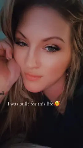 #greeneyes #notblue 