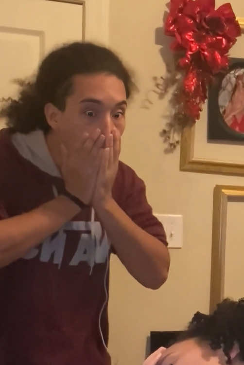 Pretend to break my neck and see how he reacts?😱#funny #interestingly #joyfulmomentshv #mischievous #videofunny #usa #haha #Love 