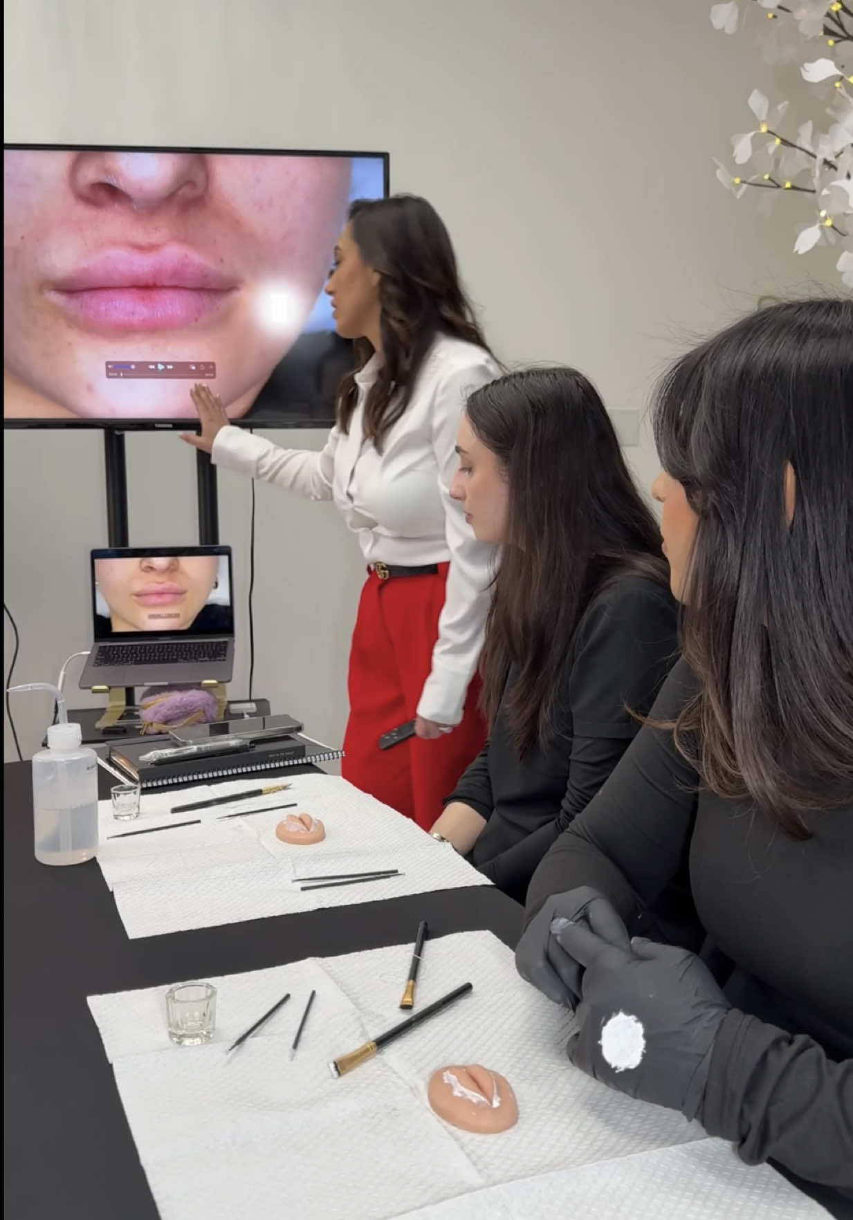 Mapping for Perfection  👄- 2 Day Lip Blush Training- Beginner Friendly 😊 📍 May 25-26 - Next Class  Asia Salon Academy- Los Angeles Ca  . . . . #lipblushtraining #lipblushingclass #lipblushclass #liptattootraining #PMULiptraining 