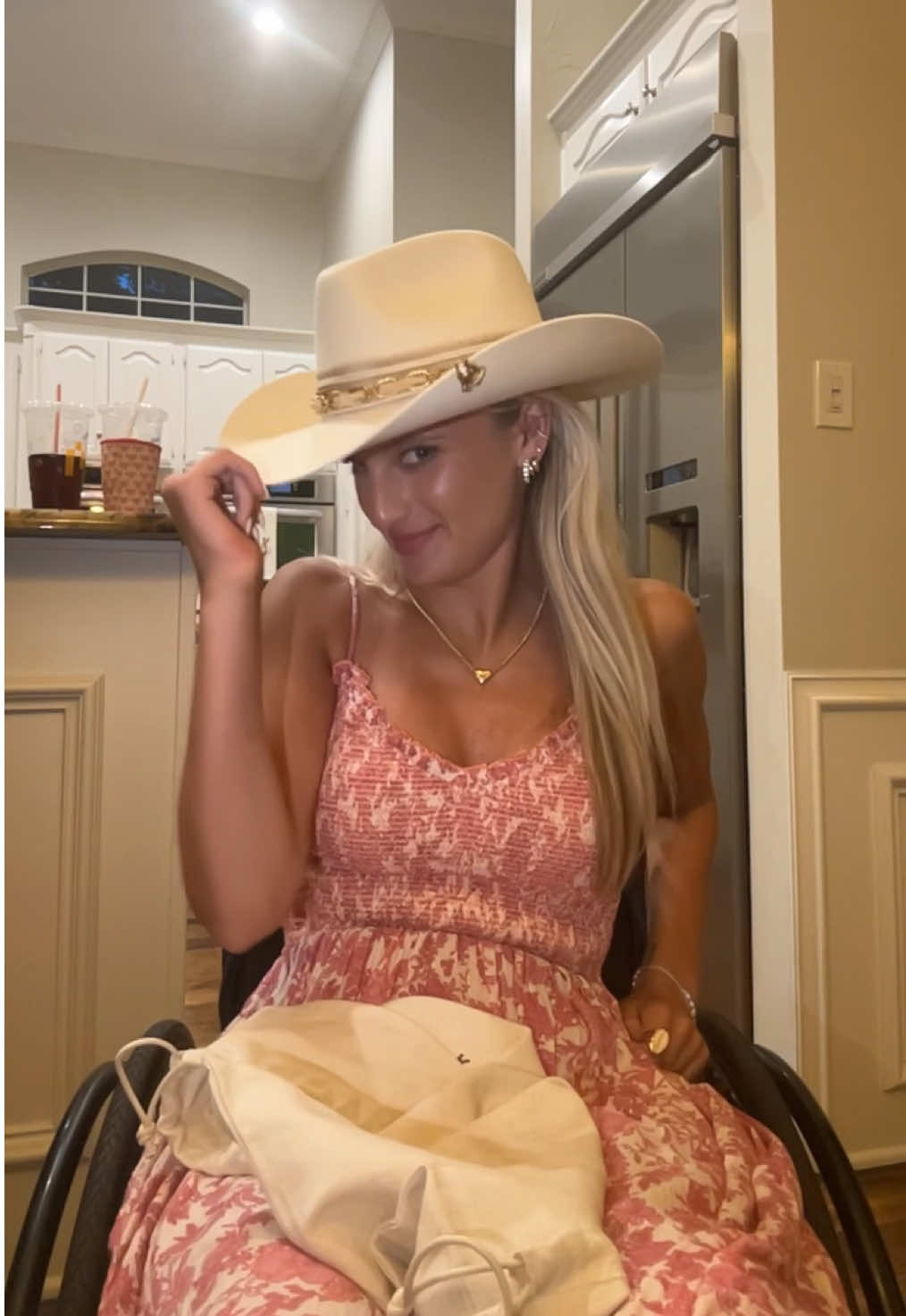 I’m SO excited to wear my custom hat @Kendra Scott #kendrascottpartner #yellowrose 