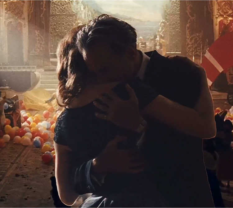 evidence of what happens when swarleydaisy discovers a new movie #phantomthread #phantomthreadedit #danieldaylewis #danieldaylewisedit #vickykrieps #vickykriepsedit 