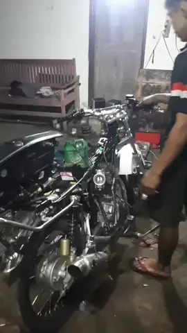 tebak bunyi suaranya berapa CC 🤔🤔🤔 #gl100indonesia #herxjatim #megapro_herex #lewatberanda #fyppppppppppppppppppppppp #fyp 