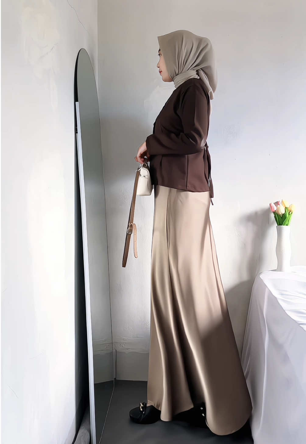 Blazer Aile long sleve restok semua warna🫶🏻💋#aileelongsleveetop #blazer #blazeroutfit #blazers #blazerwanita #OOTD #ootdhijab #fashiontiktok #outfitideas #fypppppppppppppp 