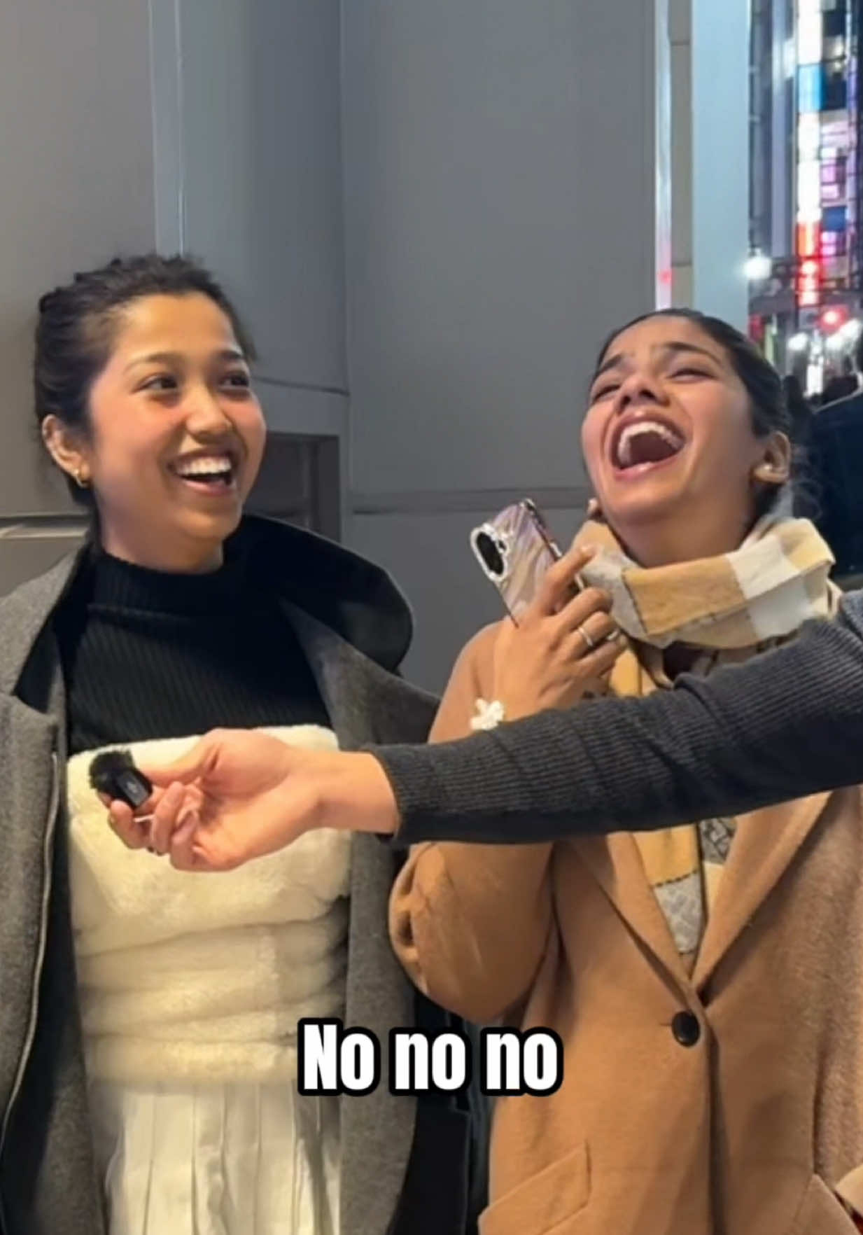 Indian Girls Notice This About Japanese People#streetinterview #interview #japan #learnjapanese #japanese #英語 #capcut